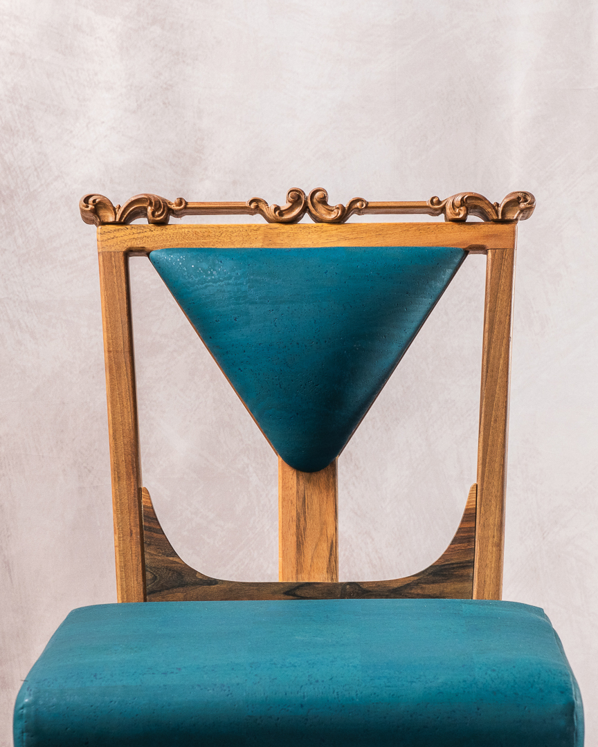 Isadora — Low Chair oblazinjen leseni stol - slika 8